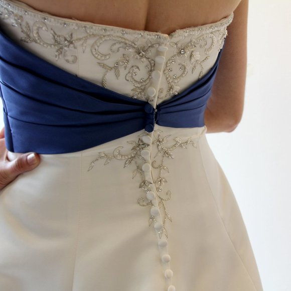 Alfred Angelo Sapphire Blue Empire Waist Wedding Dress size 10 - Picture 9 of 10